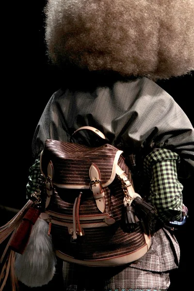 Look 2